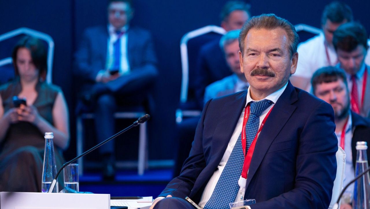 Михаил Сутягинский — о ключевых вызовах для химпрома в новых экономических условиях